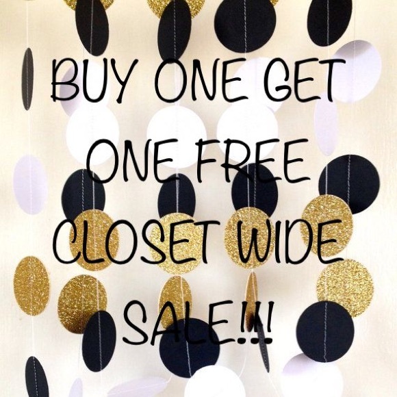 **SOLD**Light pink off the shoulder top - Picture 6 of 7